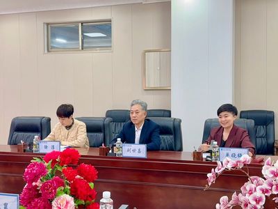 聚焦就业服务 共话项目发展 --省、市人社系统领导来校就求职能力实训项目工作进行调研交流